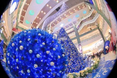 20 Dec 2011 Lights up Christmas tree at New Town Plaza.