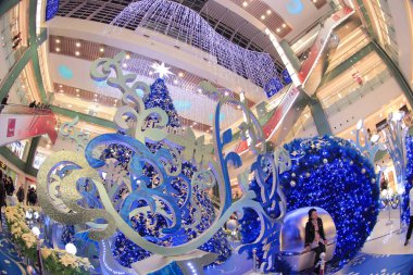 20 Dec 2011 Lights up Christmas tree at New Town Plaza.