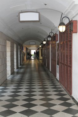 17 Dec 2011 the long corrider at Stanley Plaza Murray House