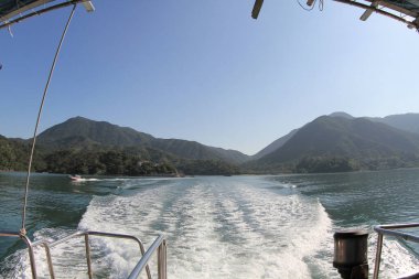 the Straight ship trace in a high seas at sai kung