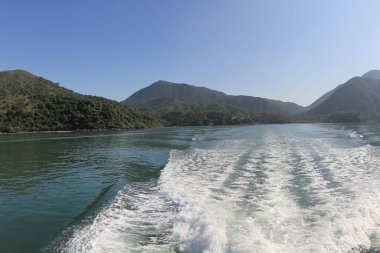 the Straight ship trace in a high seas at sai kung