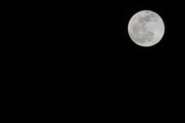 Dec 2011 Moon Dark Sky Night Fullmoon Lunar Cosmos Astrology — 图库照片