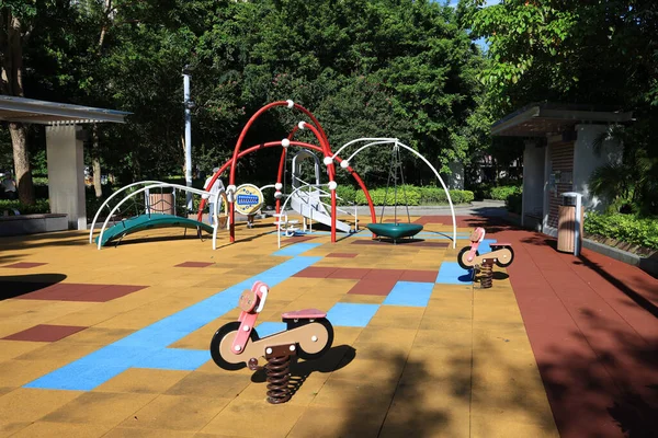 Aug 2022 Children Yellow Playground Activities Public Green Park Modern — Foto de Stock