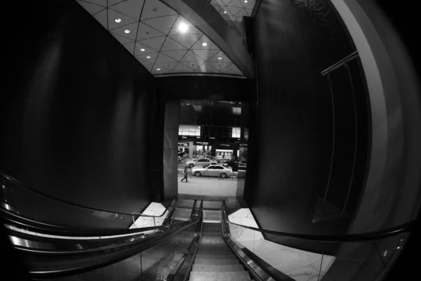 Oct 2011 Interior Shopping Mall Central — Stockfoto