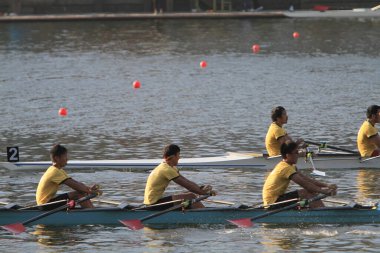5 Nov 2011  team rowing to the at Shek Mun, hk