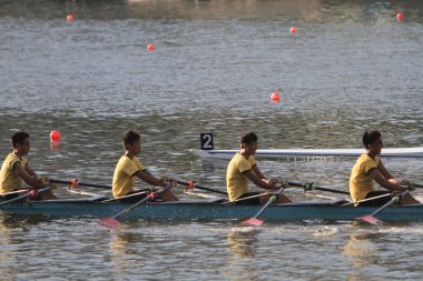 5 Nov 2011  team rowing to the at Shek Mun, hk