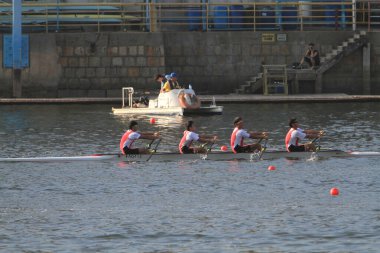 5 Nov 2011  team rowing to the at Shek Mun, hk