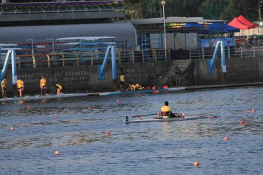 5 Nov 2011  team rowing to the at Shek Mun, hk