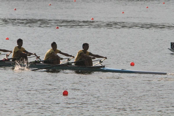 5 Nov 2011  team rowing to the at Shek Mun, hk