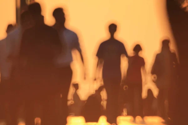 Oct 2011 Silhouettes People Walking Promenade — Fotografia de Stock