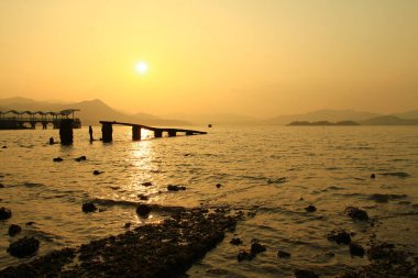 10 April 2011 the sunset of Coastline Ma On shan