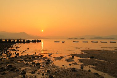 10 April 2011 the pier, the landscape of Wu Kai Sha, hk