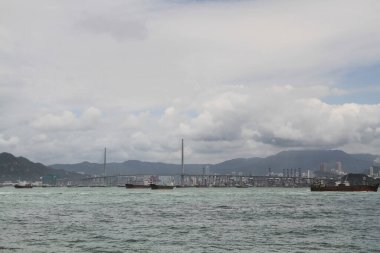 10 Mayıs 2011 Liman ve şilep, Cutterstone köprüsü ve kargo limanı 