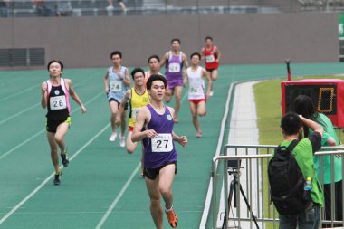 21 Mayıs 2011 'de Tseung Kwan O Sports Ground' da koşucu