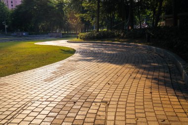 13 Eylül 2022 Yeni patika ve güzel ağaçlar yürümek için pist