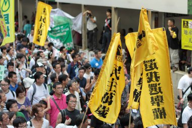 1 Temmuz 2011. Sokaktaki milyonlarca insan. hk