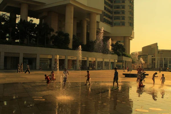 Juillet 2011 Les Enfants Jouent Citygate Fountain — Photo