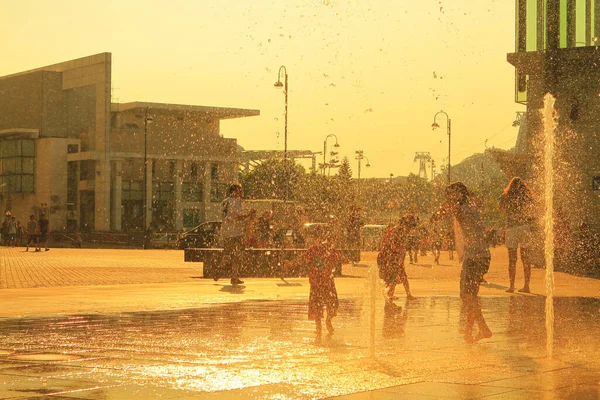 Julho 2011 Crianças Brincando Citygate Fountain — Fotografia de Stock