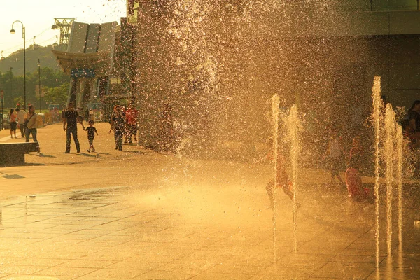 Julho 2011 Crianças Brincando Citygate Fountain — Fotografia de Stock