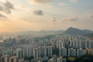 9 Mayıs 2022 Siyah tepe manzaralı Kowloon tarafından