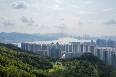 9 Mayıs 2022 Siyah tepe manzaralı Kowloon tarafından