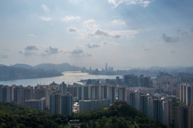 9 Mayıs 2022 Siyah tepe manzaralı Kowloon tarafından