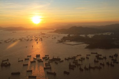 14 Ağustos 2011 Hong Kong Taşkesiciler Köprüsü Taşkesiciler Adası 'nı birbirine bağlıyor.