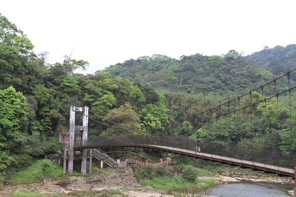 April 2011 Jingan Suspension Bridge Shihfen Waterfall — Stock Photo, Image