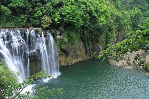April 2011 Het Landschap Van Shifen Waterval Pingxi Taiwan — Stockfoto