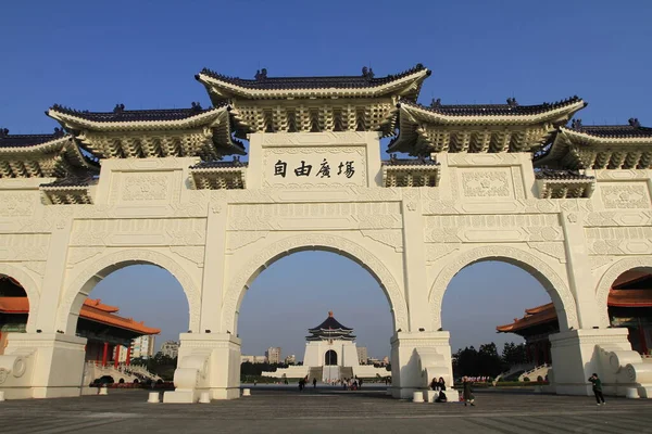 Abril 2011 Porta Principal National Chiang Kai Shek Memorial Hall — Fotografia de Stock