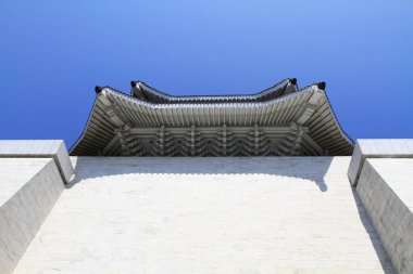 20 Nisan 2011 Tayvan Çin Tarihi Özgürlük Sarayı Taipei, Tayvan 'da Mavi Kapı Girişi.