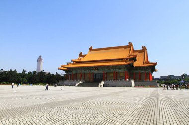 20 Nisan 2011 Chiang Kai-Shek Anma Salonu güneşli bir günde, Özgürlük Meydanı, Taipei, Tayvan.