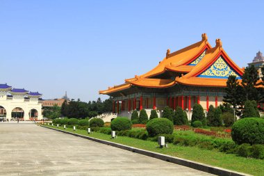 20 Nisan 2011 Chiang Kai-Shek Anma Salonu güneşli bir günde, Özgürlük Meydanı, Taipei, Tayvan.