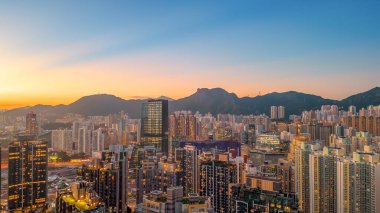 Kowloon, Hong Kong Alacakaranlığı 3 Mayıs 2022