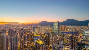 Kowloon, Hong Kong Alacakaranlığı 3 Mayıs 2022