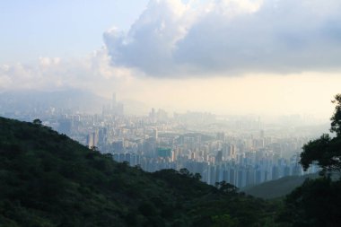 Sha Tin Geçidi 'nin aralığı, Kowloon manzarası 2 Temmuz 2011