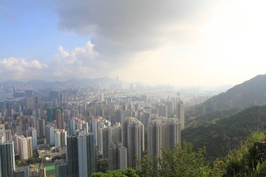 Sha Tin Geçidi 'nin aralığı, Kowloon manzarası 2 Temmuz 2011
