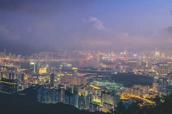 2011年7月2日香港の夜景九龍ピーク — ストック写真