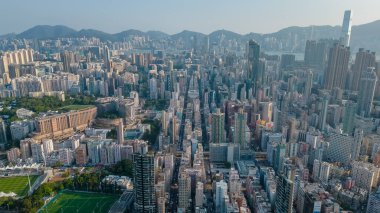 10 Ekim 2022 'de Hong Kong şehrinin tepeden aşağı manzarası