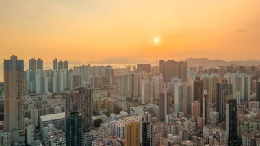 Sham Shui Po 'nun günbatımı 10 Ekim 2022