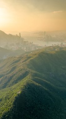 Victoria Limanı 'nın Quarry Bay HK' dan bakış açısı 1 Nisan 2022