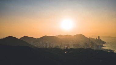 Victoria Limanı 'nın Quarry Bay HK' dan bakış açısı 1 Nisan 2022