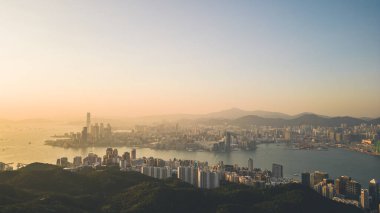 Victoria Limanı 'nın Quarry Bay HK' dan bakış açısı 1 Nisan 2022