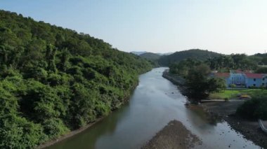 22 Nisan 2022 Lung Hung nehri, Pak Tam Chung, hk