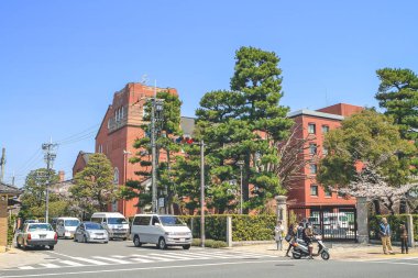 Karasuma Dori sokak manzarası, Kyoto japan 8 Nisan 2012