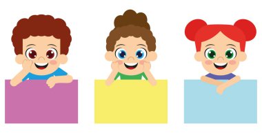 Boş bir tahtada sevimli çocuklar.