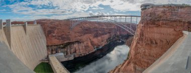 Colorado nehrindeki Glen Kanyonu barajı