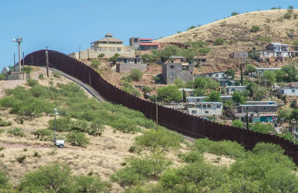 Border wall separating Arizona and Mexico