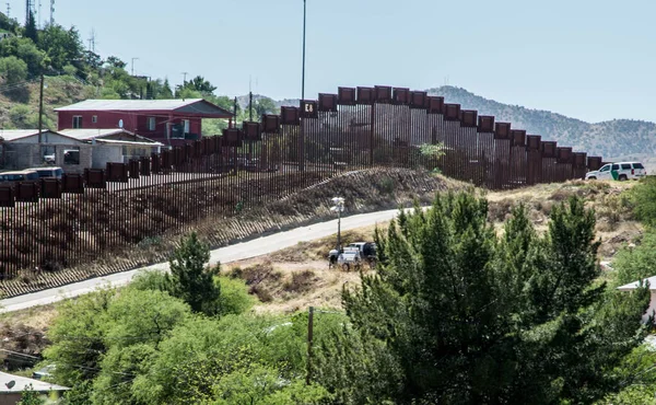 Συνοριακό Τείχος Που Χωρίζει Αριζόνα Και Μεξικό — Φωτογραφία Αρχείου