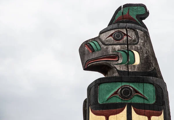 Tradycyjny Słup Totemowy Wystawie Duncan British Columbia — Zdjęcie stockowe